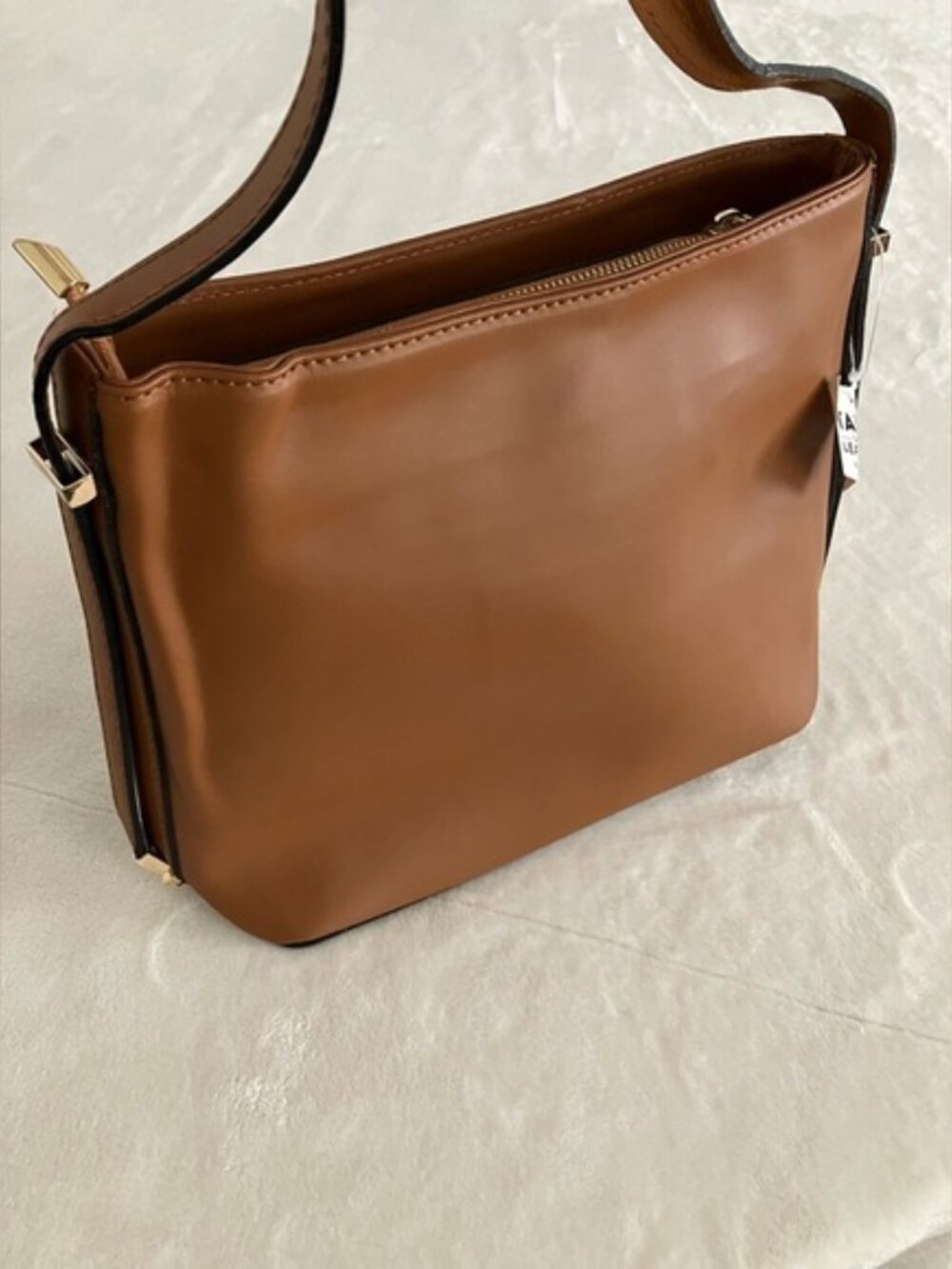 🌞 Europe Summer Vibes Italian Leather Crossbody! - Picture 15 of 15